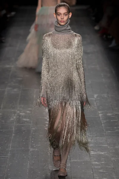Look 69